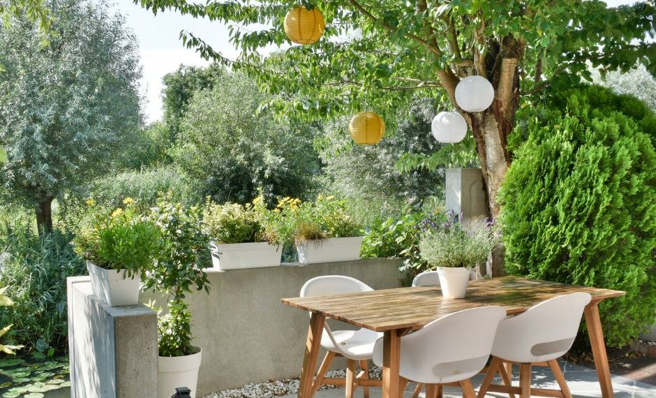 Profitez pleinement de l’été : Aménagement et décoration de vos espaces extérieurs et terrasses