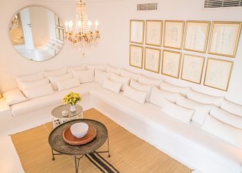 LA-HAUT SUR LA COLLINE